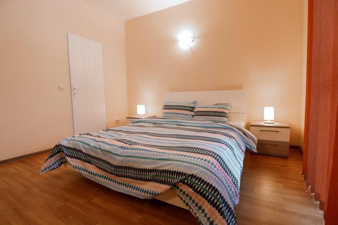 Privilegio 148 Sambata Сымбэта-де-Сус Экстерьер фото